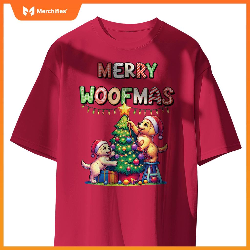 Pet Animal Labrador Retriever Dogs Decorating Christmas Tree T-Shirt