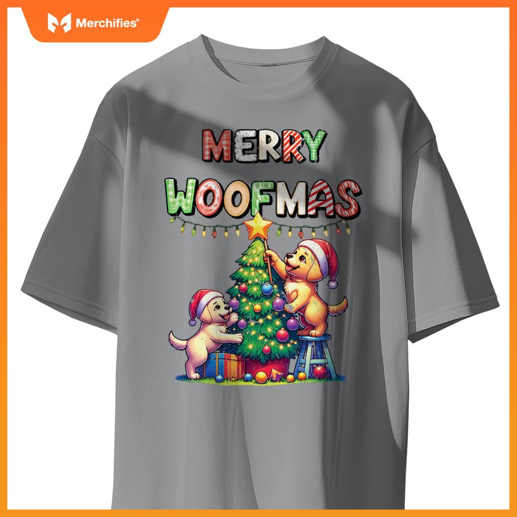 Pet Animal Labrador Retriever Dogs Decorating Christmas Tree T-Shirt