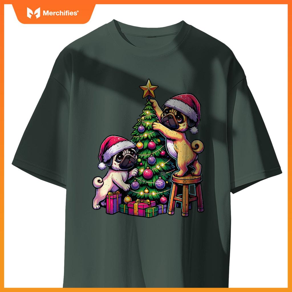 Pet Animal Lovers Cute Pug Dogs Decorating Christmas Tree T-Shirt
