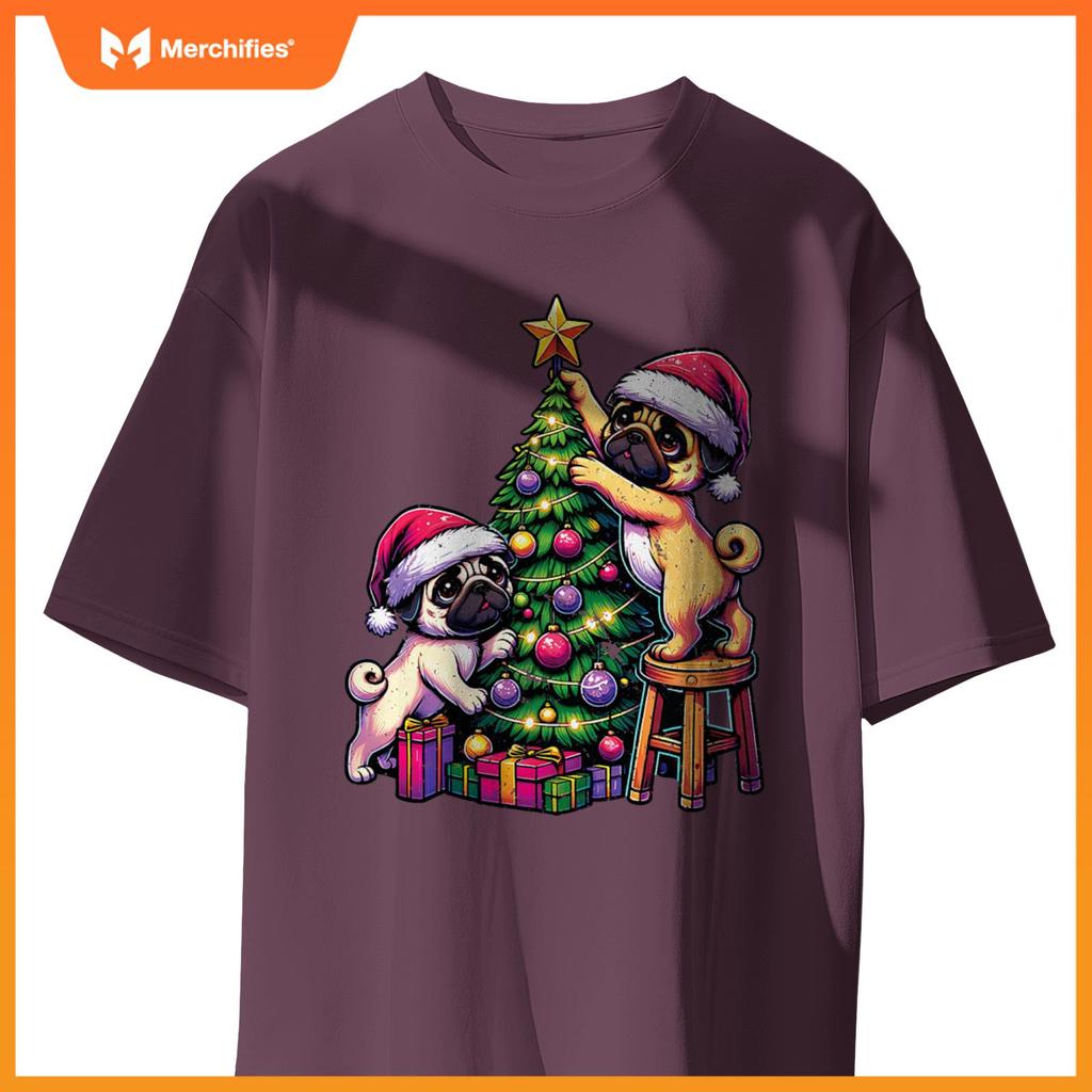 Pet Animal Lovers Cute Pug Dogs Decorating Christmas Tree T-Shirt