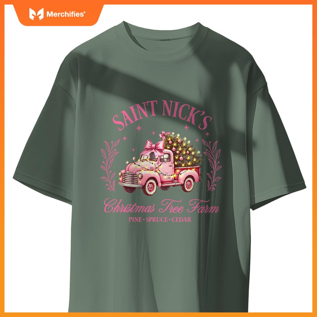 Pink Christmas Tree St Nick Christmas Farm Truck Pink Santa T-Shirt