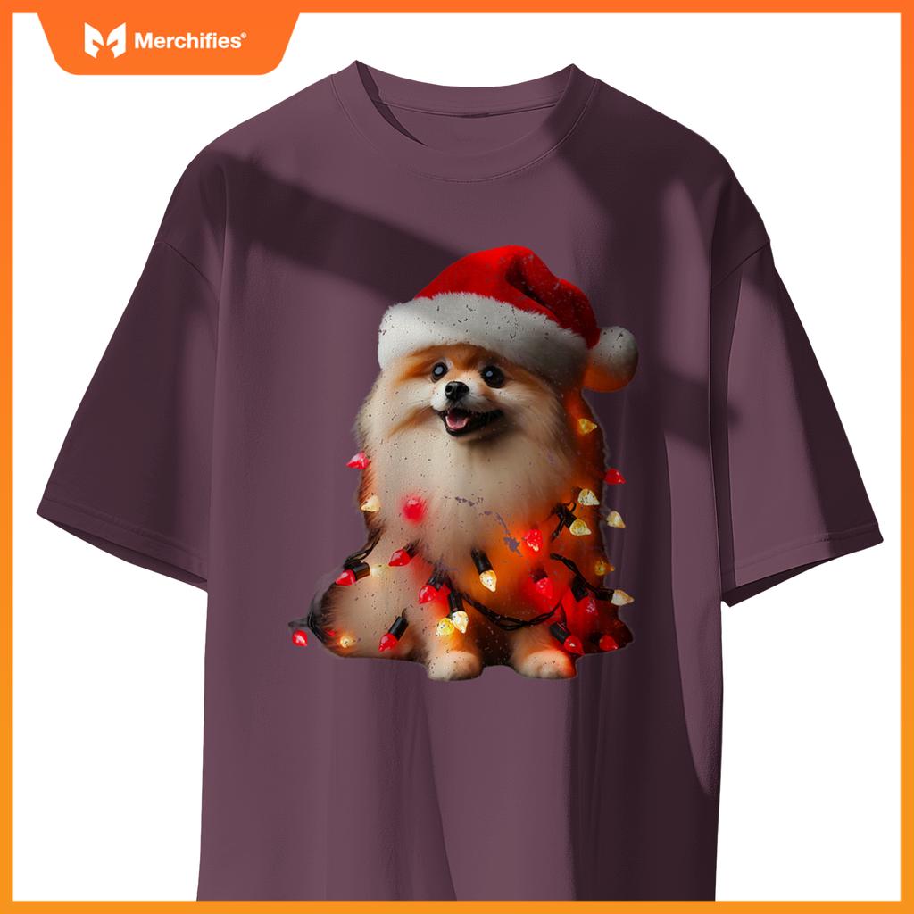 Pomeranian With Santa Hat And Christmas Lights Dog Owner Mom T-Shirt