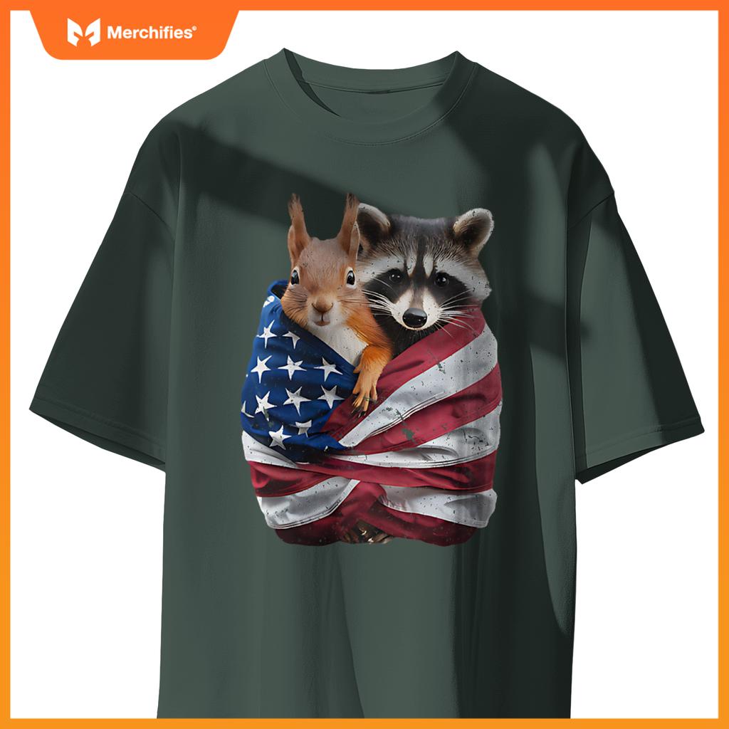 Raccoon And Squirrel Patriotic American Flag T-Shirt