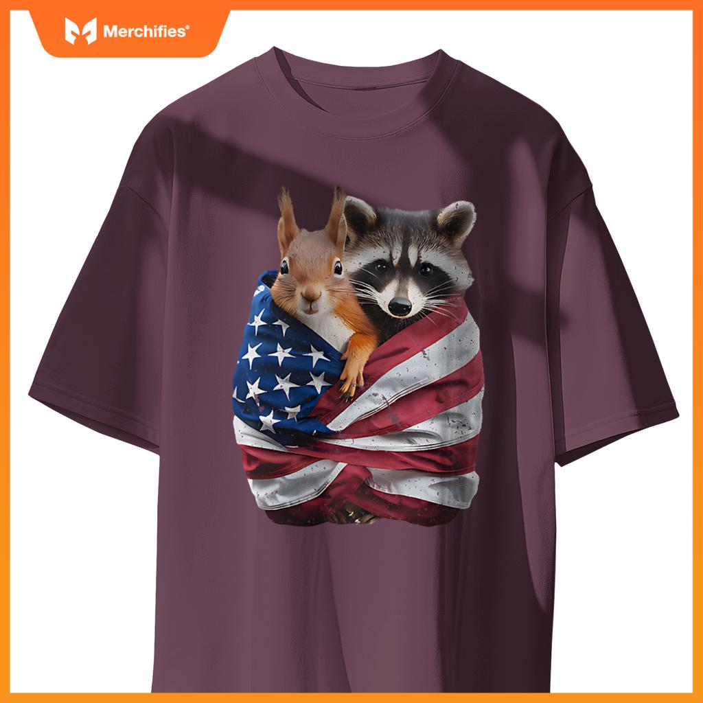 Raccoon And Squirrel Patriotic American Flag T-Shirt