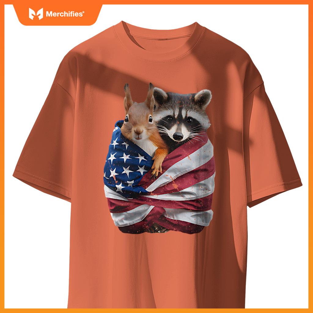 Raccoon And Squirrel Patriotic American Flag T-Shirt