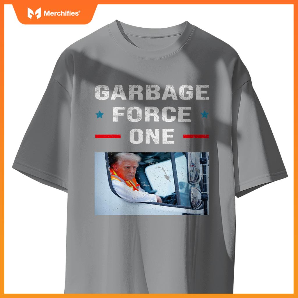 Garbage For Trump in the truck T-Shirt