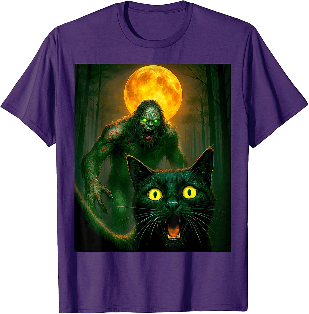 Scared Cat Selfie with Zombie Bigfoot Sasquatch Halloween T-Shirt