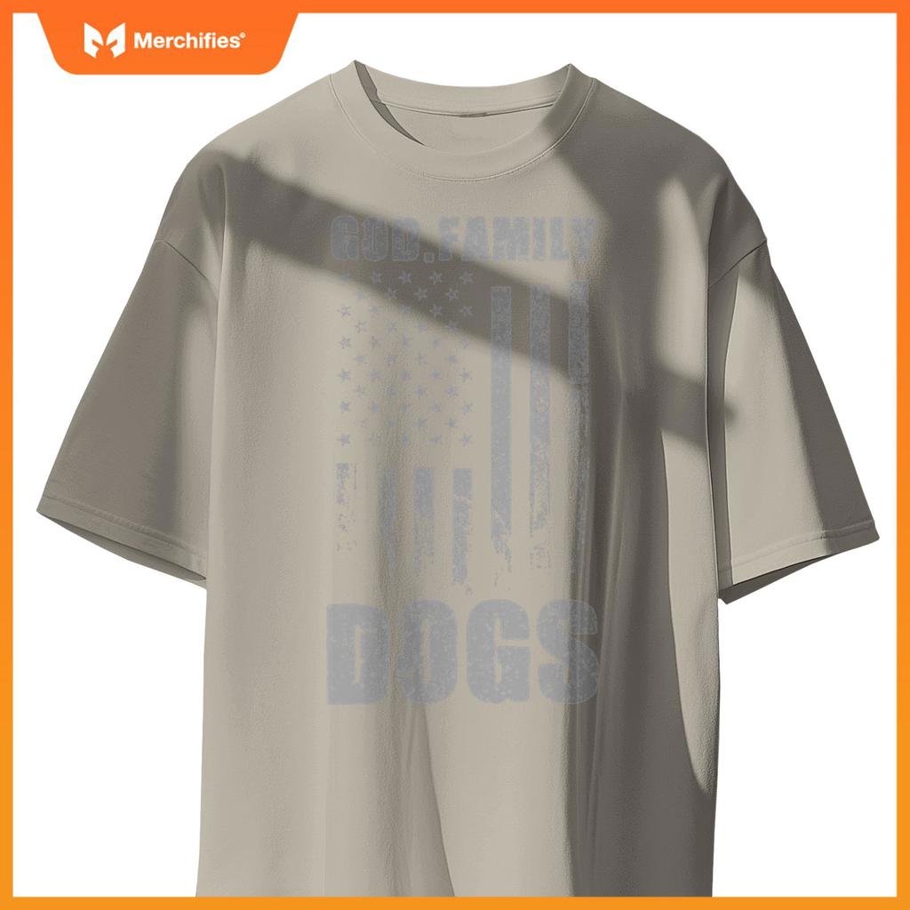 Sheffield Dogs God. Family. Vintage USA Flag T-Shirt