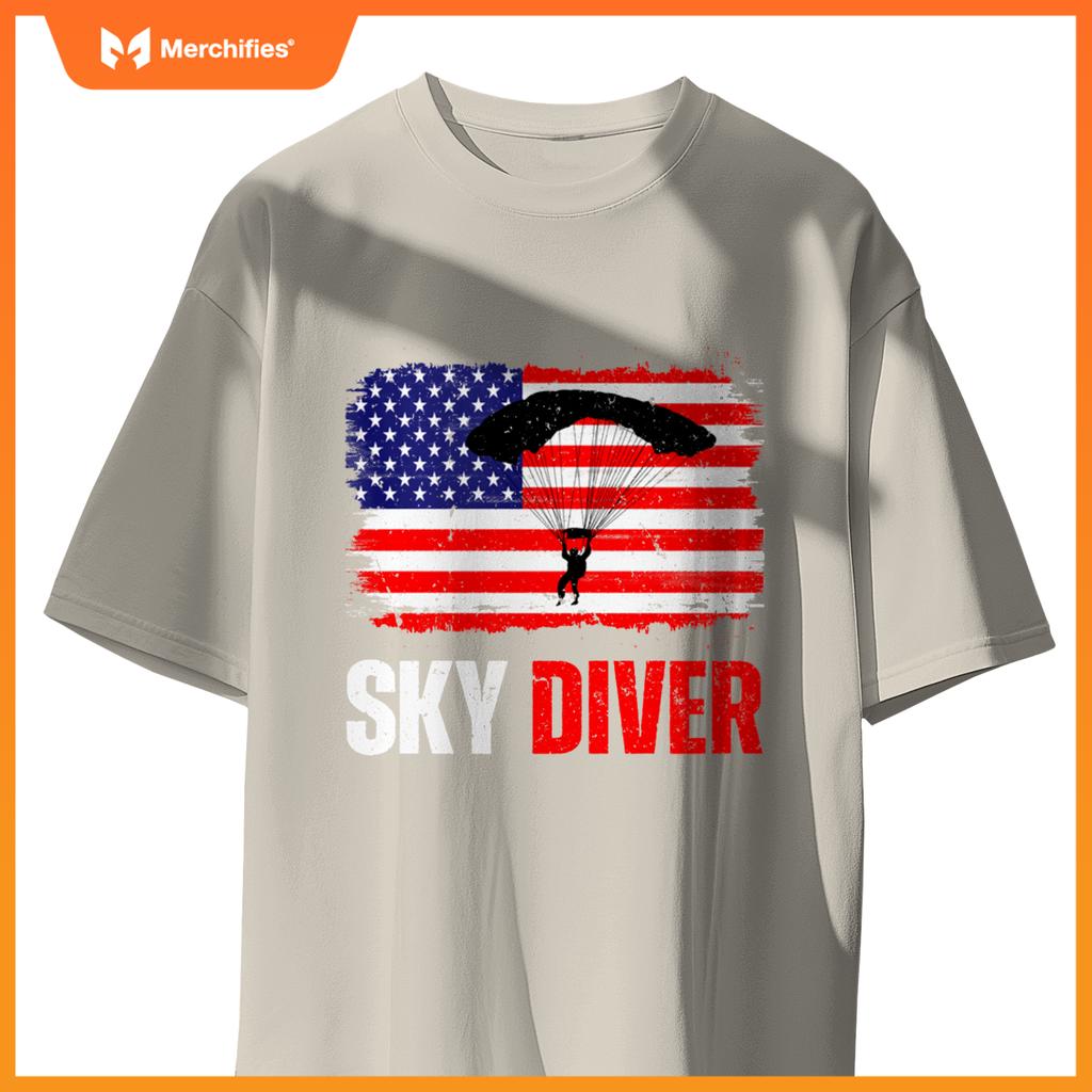 Skydiver American Flag Patriotic Parachuting T-Shirt