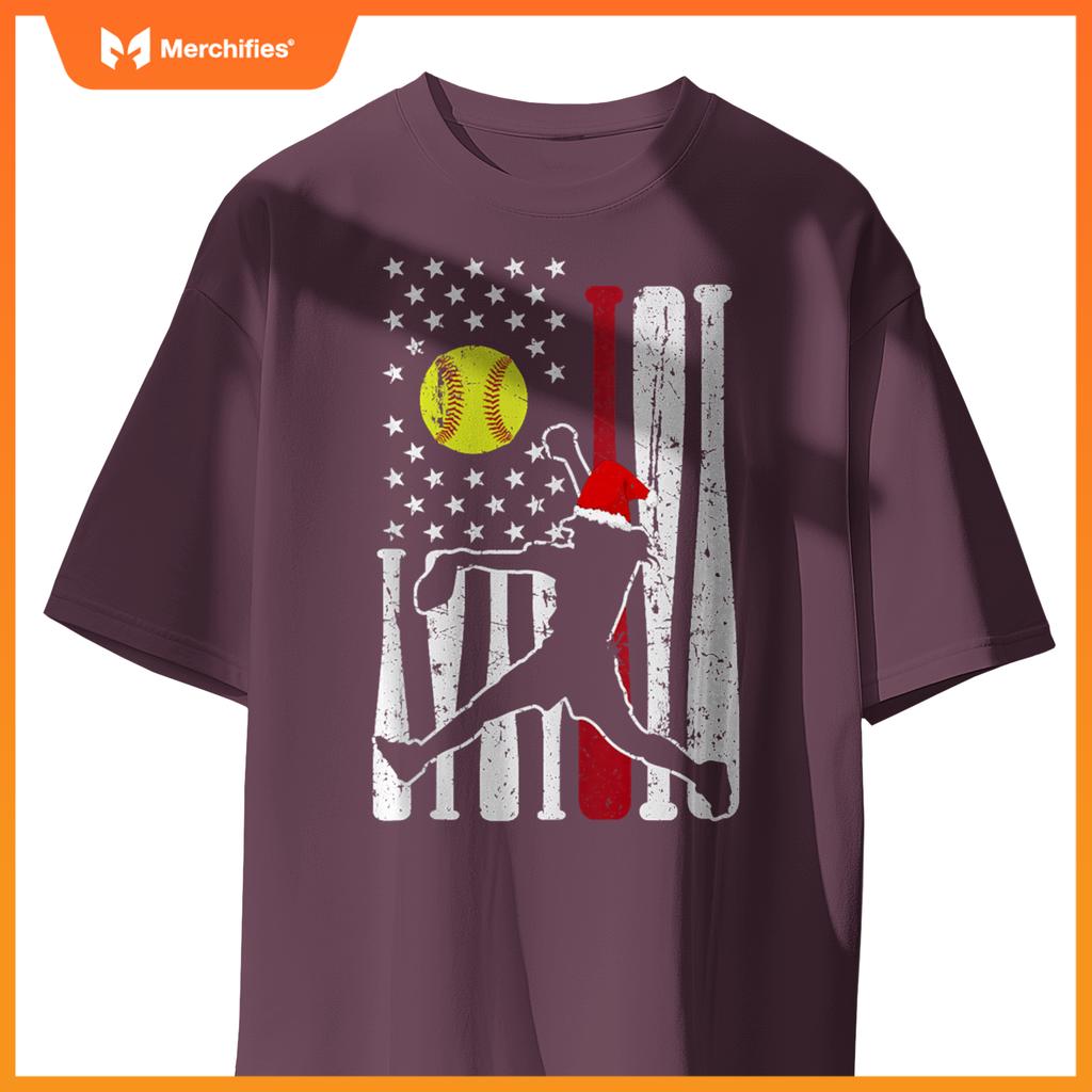 Softball USA Flag Santa Hat Patriotic Holiday Design T-Shirt