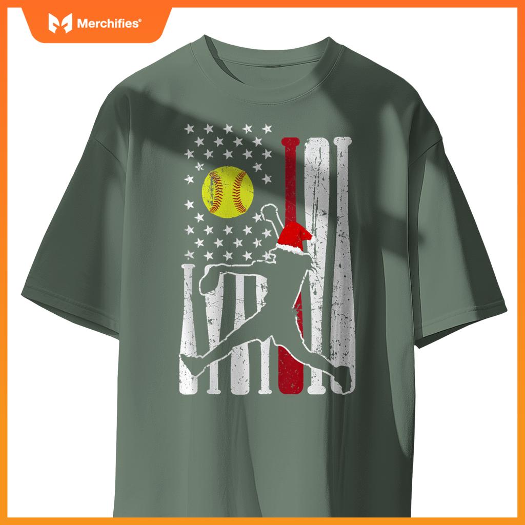 Softball USA Flag Santa Hat Patriotic Holiday Design T-Shirt