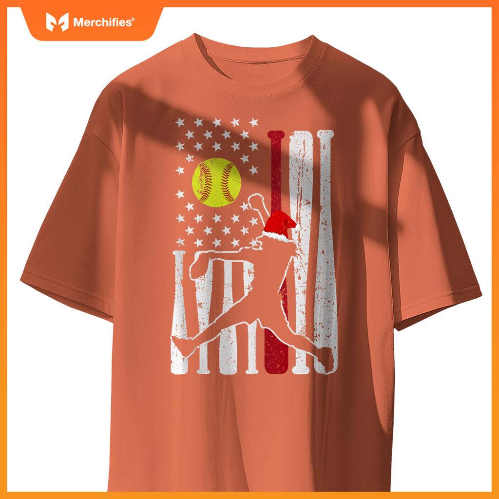 Softball USA Flag Santa Hat Patriotic Holiday Design T-Shirt