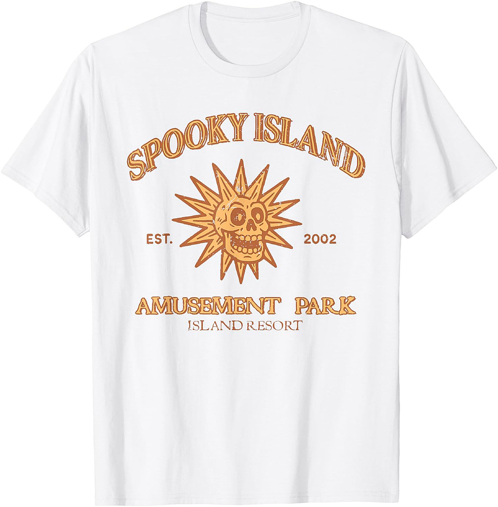 Spooky Island Retro Halloween Skull 90s Halloween Summerween T-Shirt