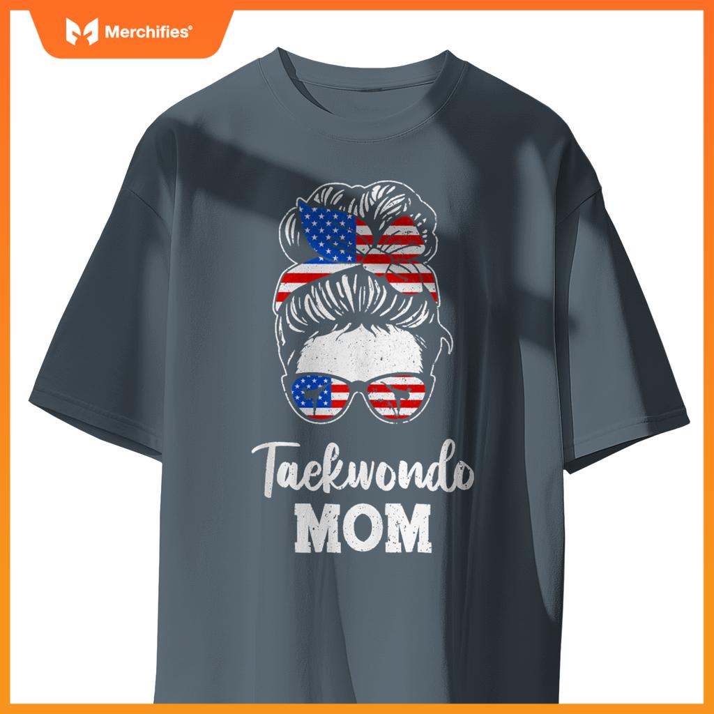 Taekwondo Mom USA American Flag Martial Arts Mothers Day T-shirt