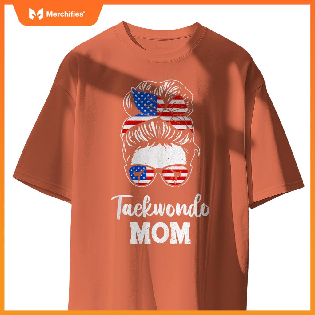 Taekwondo Mom USA American Flag Martial Arts Mothers Day T-shirt