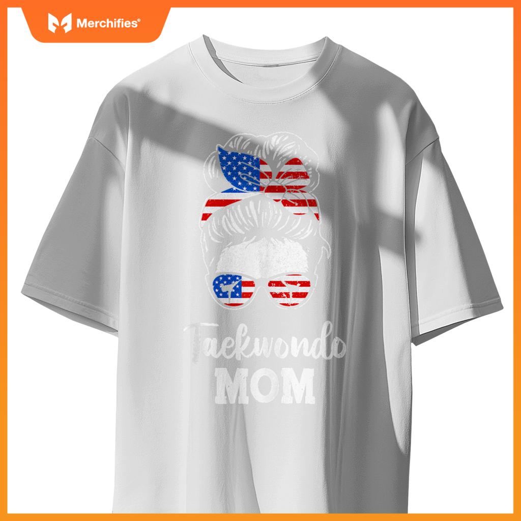 Taekwondo Mom USA American Flag Martial Arts Mothers Day T-shirt