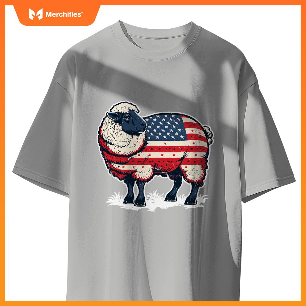 USA 4th Of July Sheep on Patriotic American Sheep T-Shirt