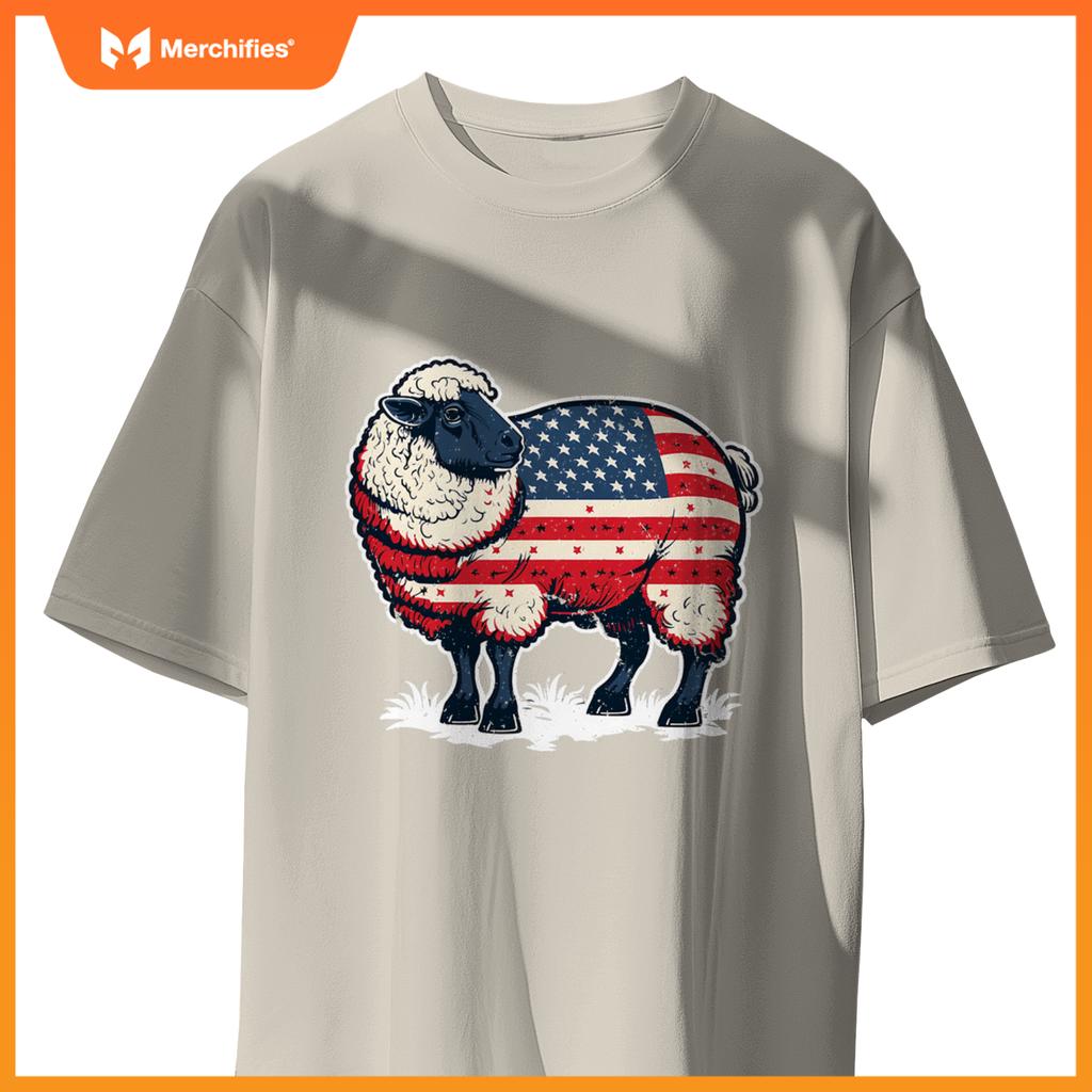 USA 4th Of July Sheep on Patriotic American Sheep T-Shirt