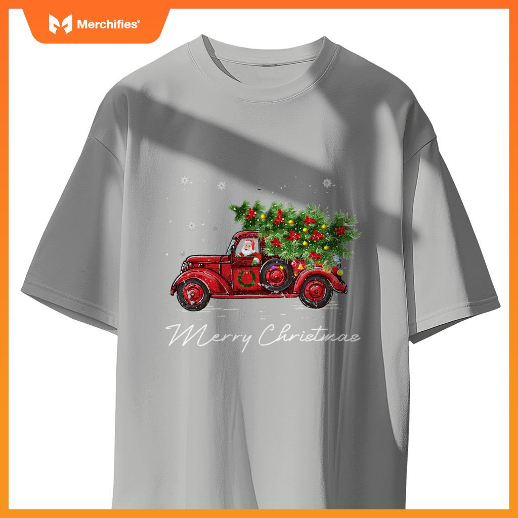 Vintage Wagon Christmas Tree on Car Xmas Vacation T-Shirt