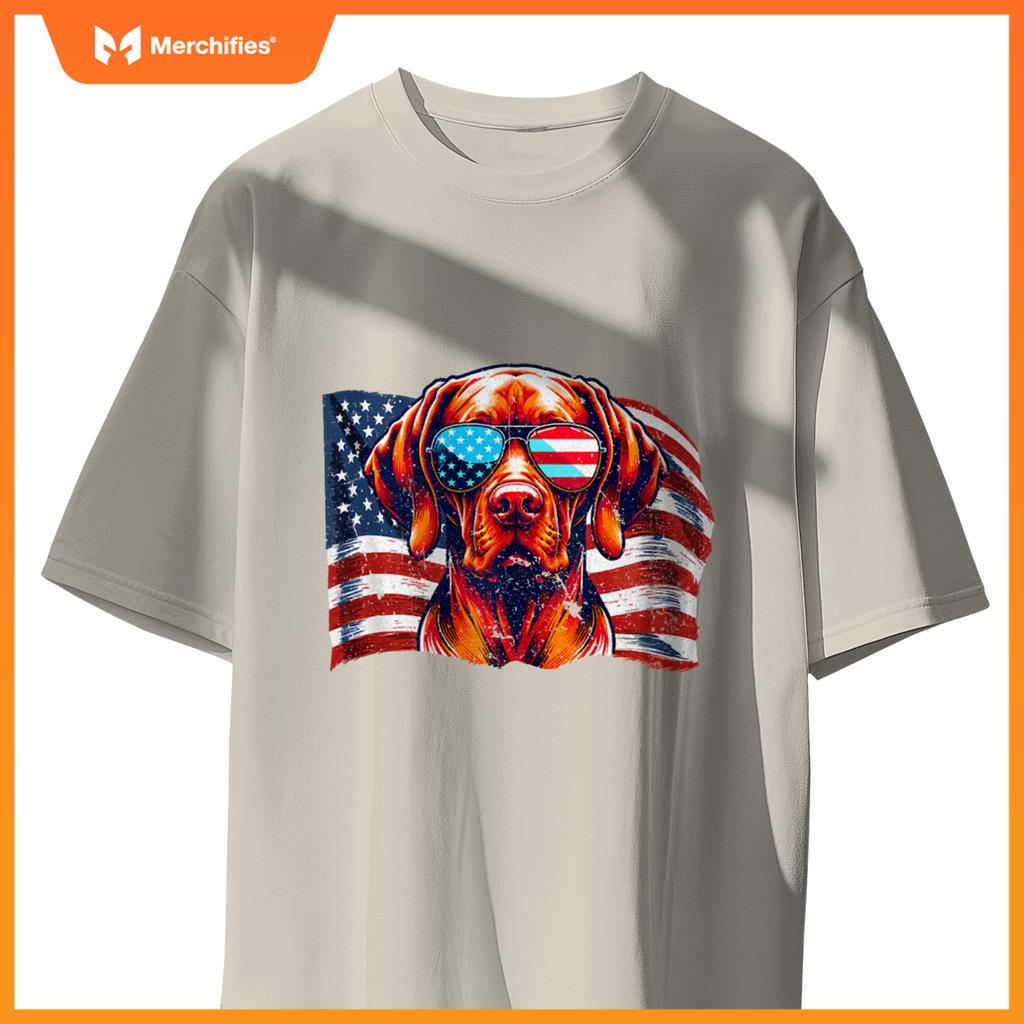Vizsla Dog USA Flag Patriotic Sunglasses Freedom Vintage T-Shirt