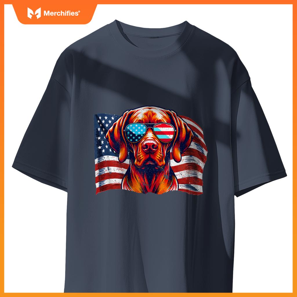 Vizsla Dog USA Flag Patriotic Sunglasses Freedom Vintage T-Shirt
