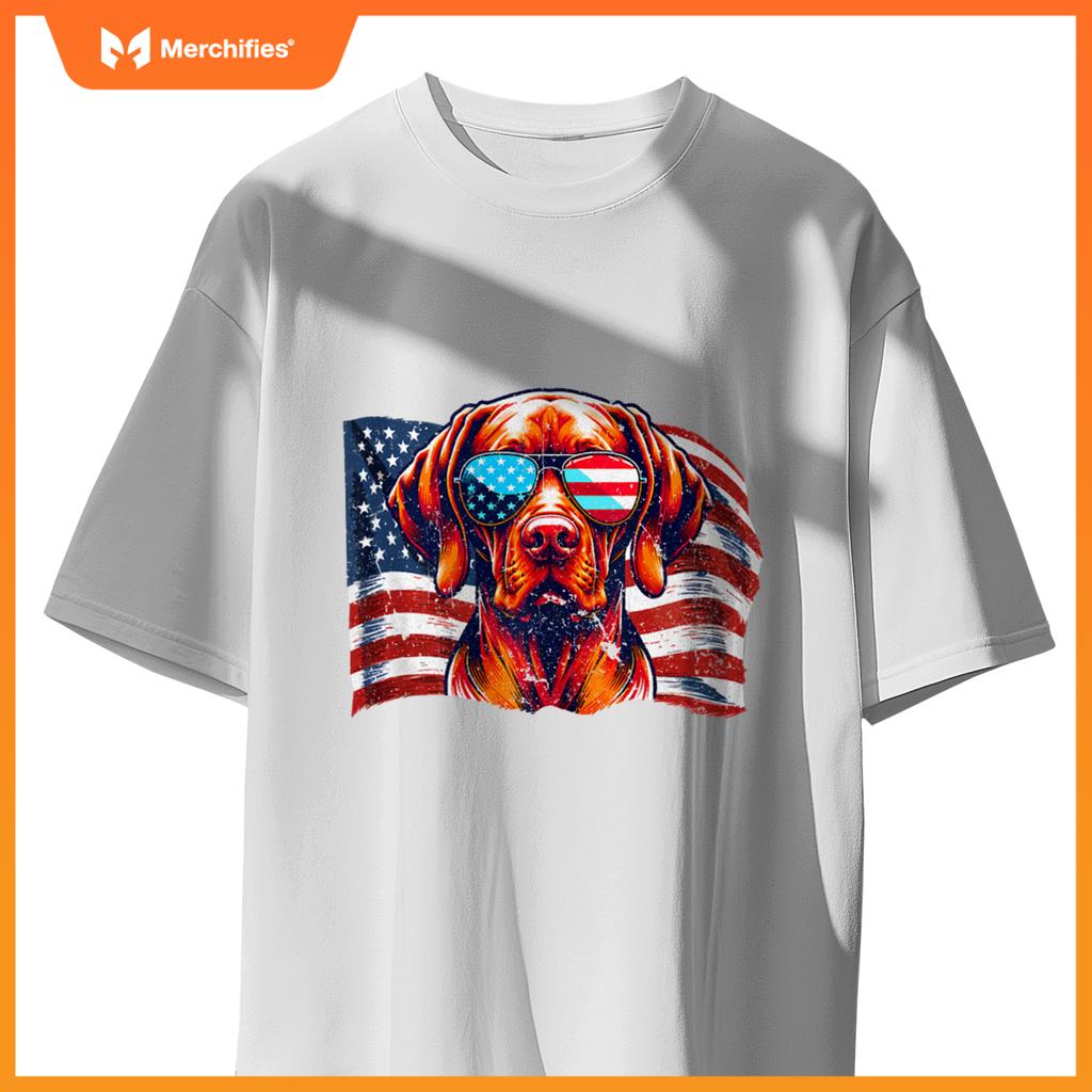 Vizsla Dog USA Flag Patriotic Sunglasses Freedom Vintage T-Shirt