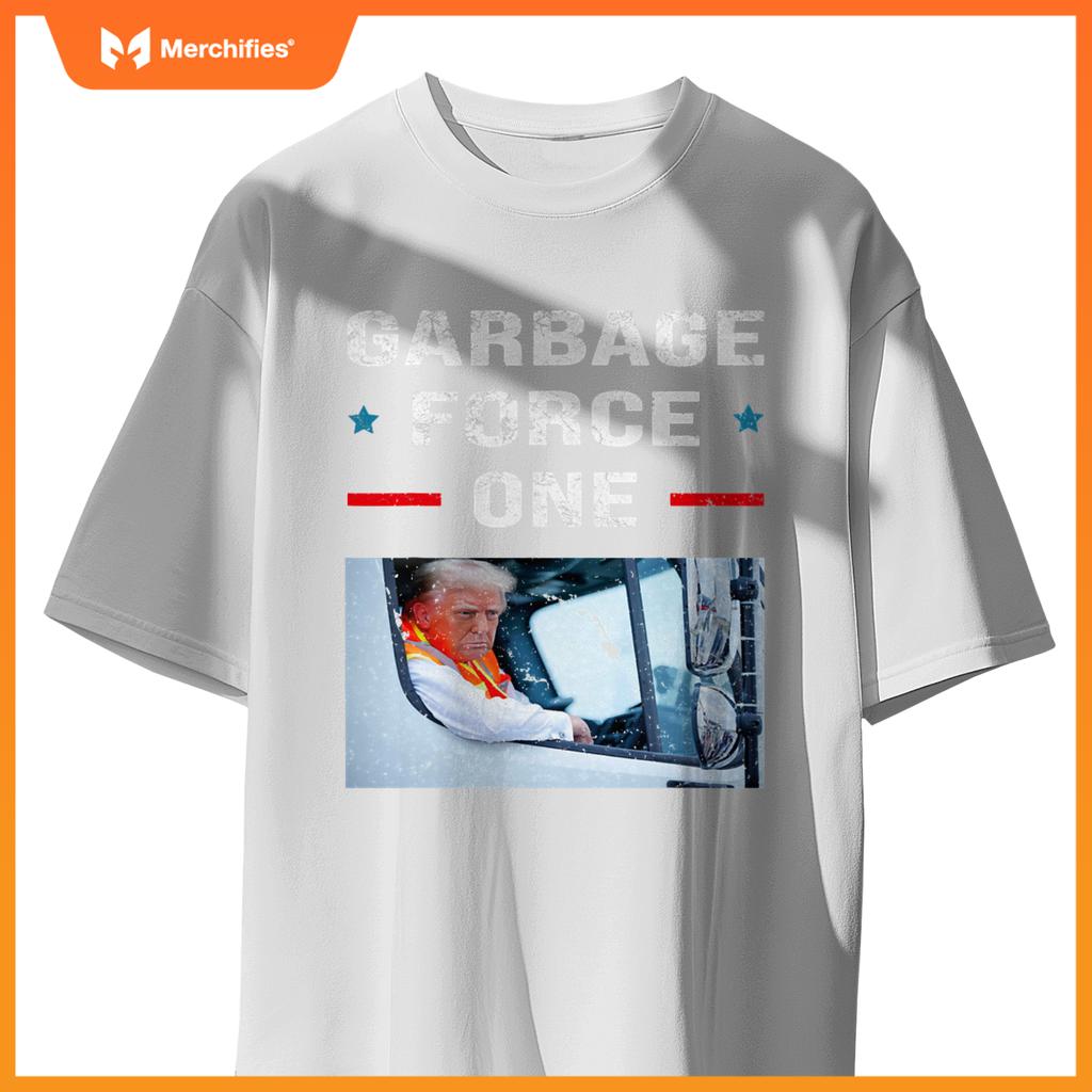 Garbage For Trump in the truck T-Shirt
