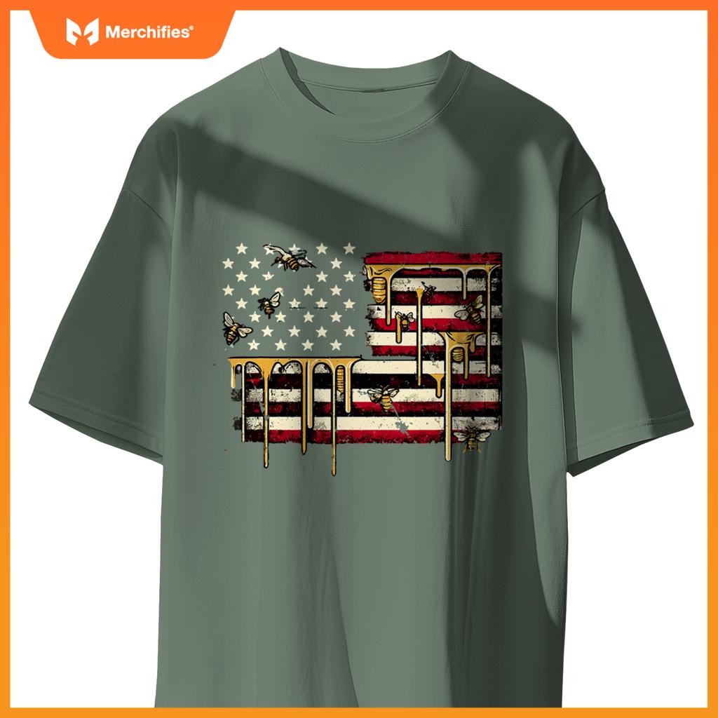 american flag & honeybee patriotic beekeeper beekeeping bees T-Shirt