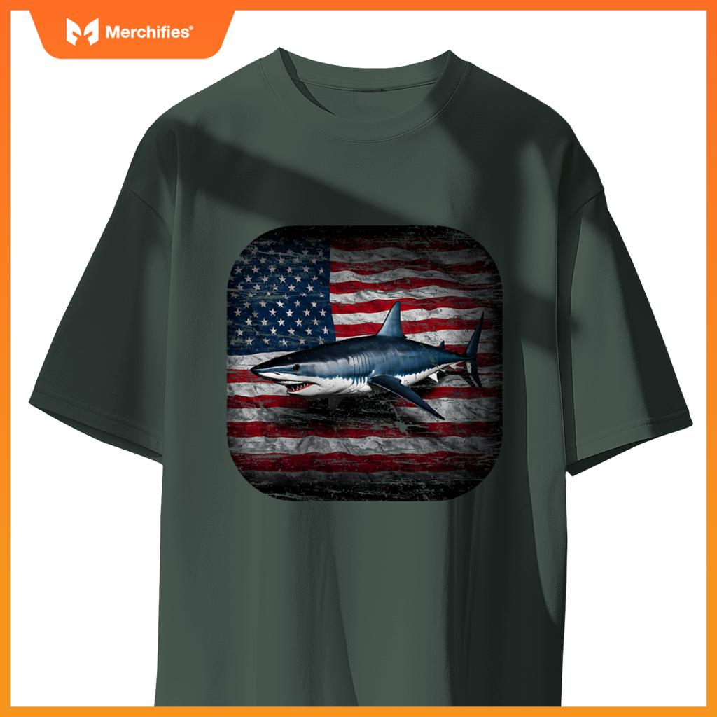 american mako shark distressed patriotic ocean awareness T-Shirt
