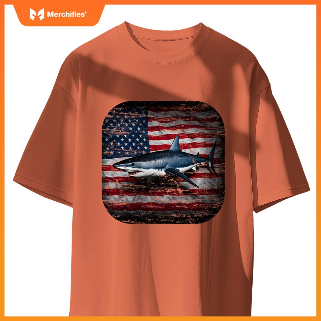 american mako shark distressed patriotic ocean awareness T-Shirt