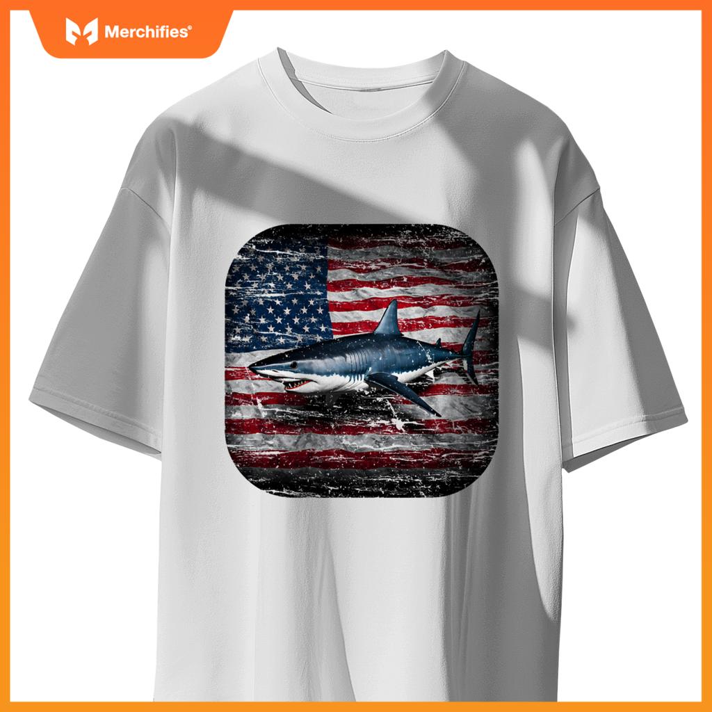 american mako shark distressed patriotic ocean awareness T-Shirt