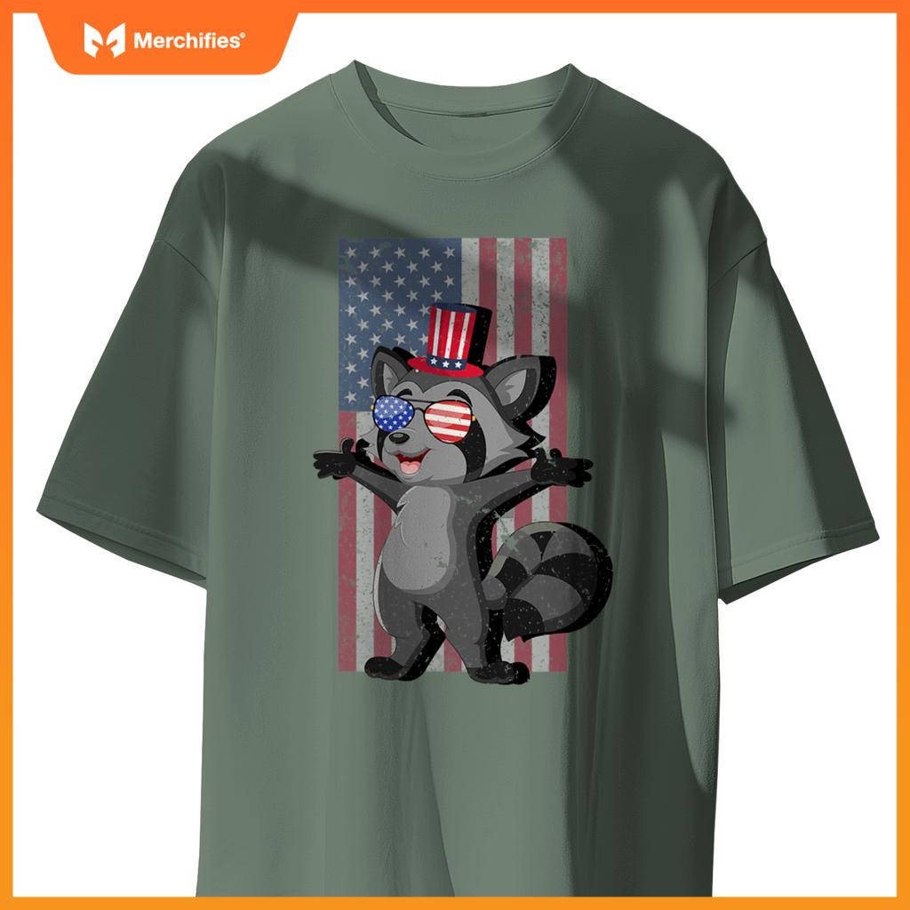 american patriotic or 4th of july or usa raccoon T-Shirt