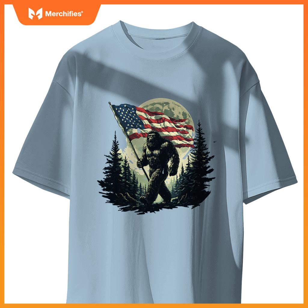 big foot bigfoot sasquatch american flag patriotic 4th july T-Shirt