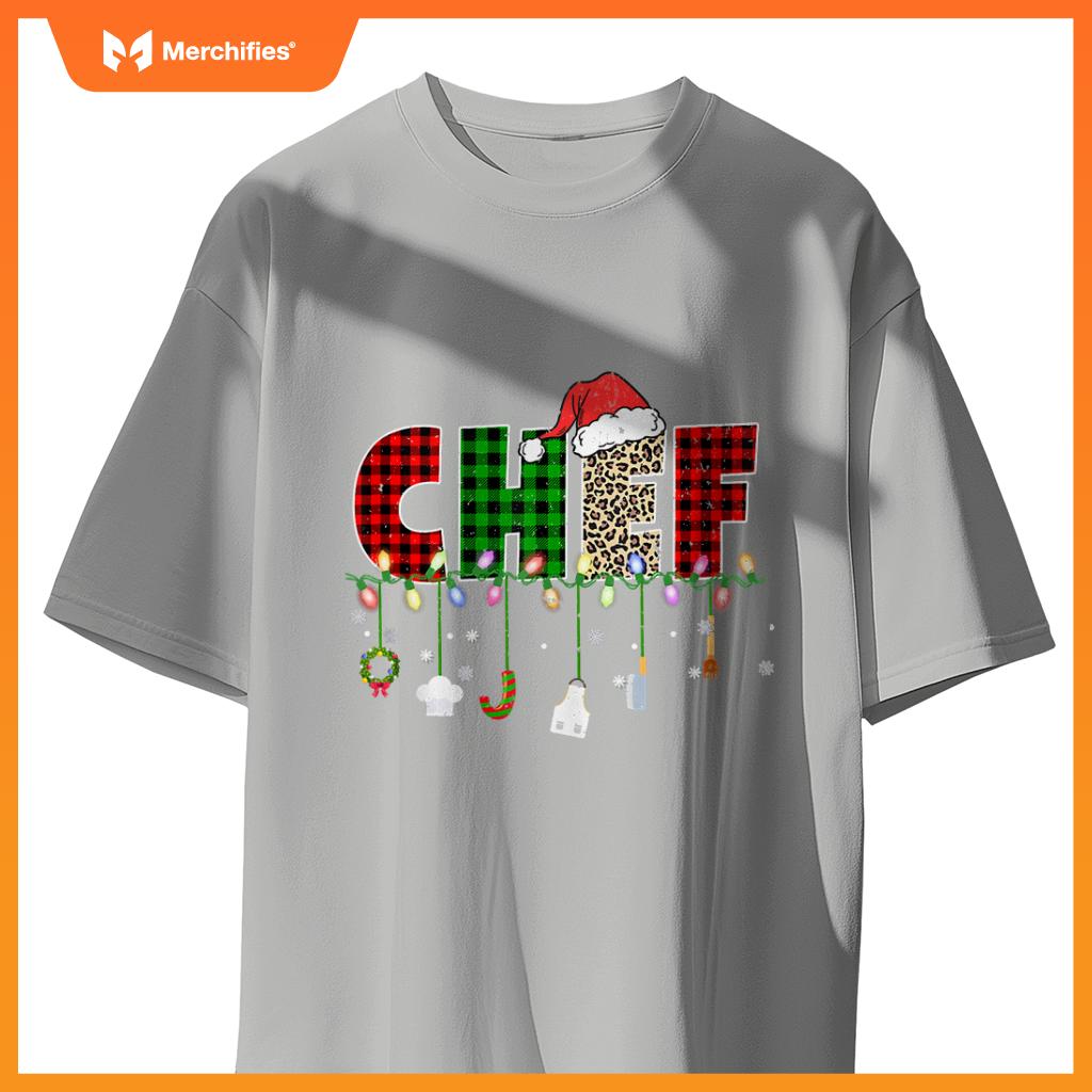 Chef Christmas Santa Hat Xmas Leopard Buffalo Plaid T-Shirt