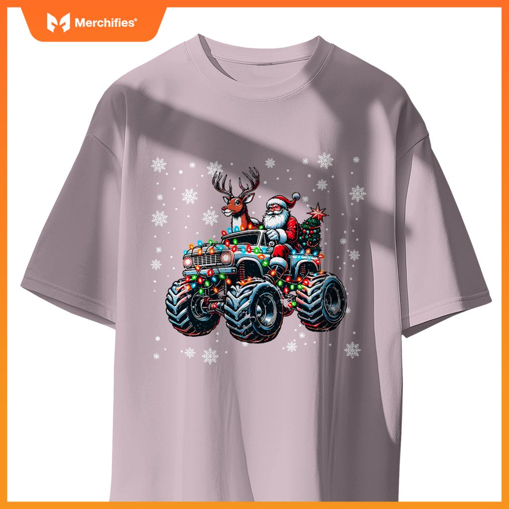 Christmas Santa Reindeer In Truck Xmas Lights Boys Youth T-Shirt