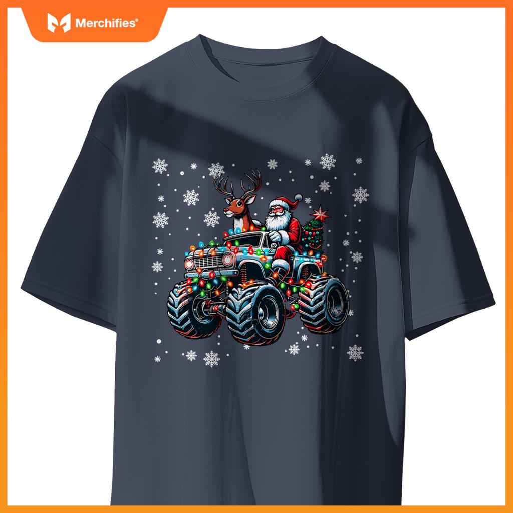 Christmas Santa Reindeer In Truck Xmas Lights Boys Youth T-Shirt