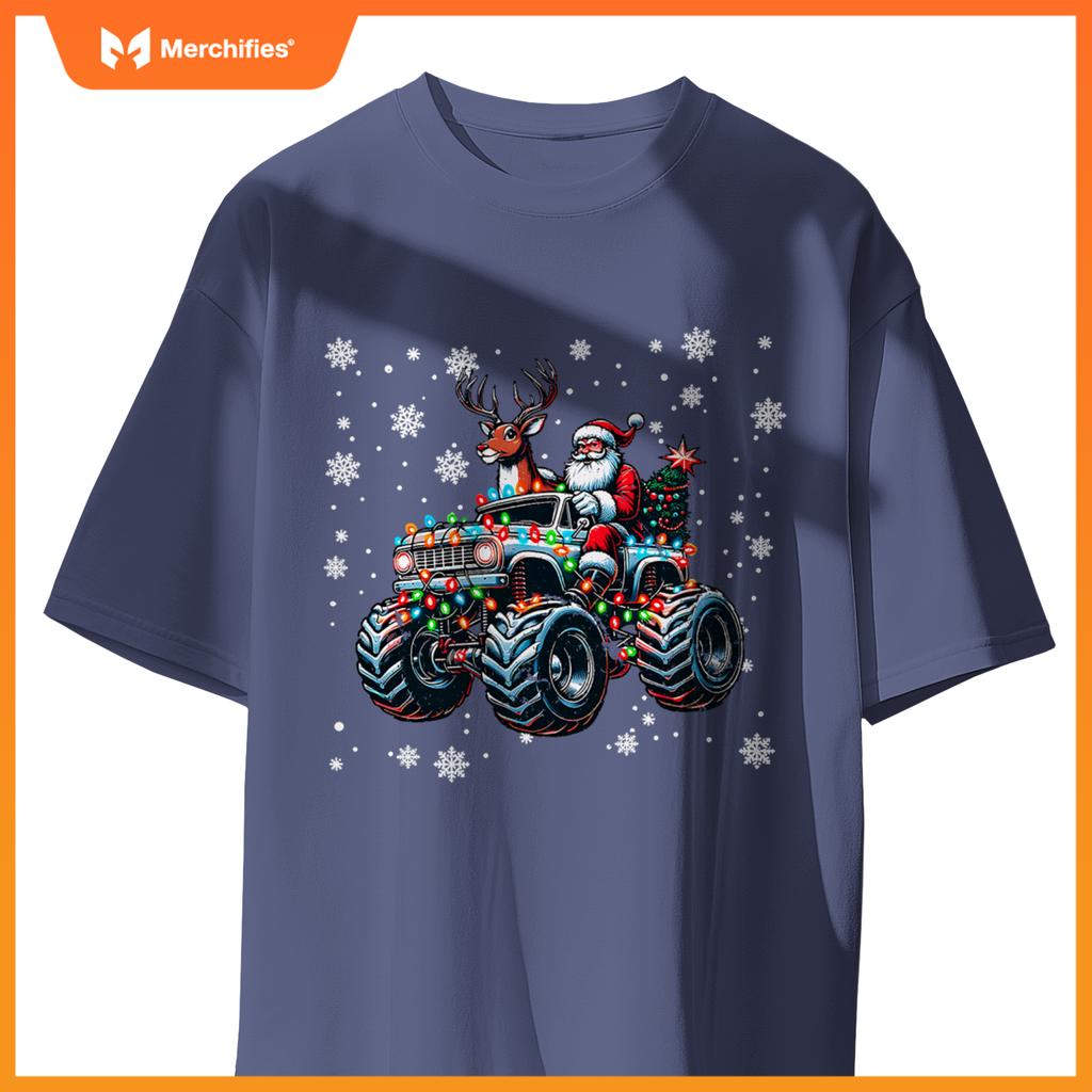 Christmas Santa Reindeer In Truck Xmas Lights Boys Youth T-Shirt