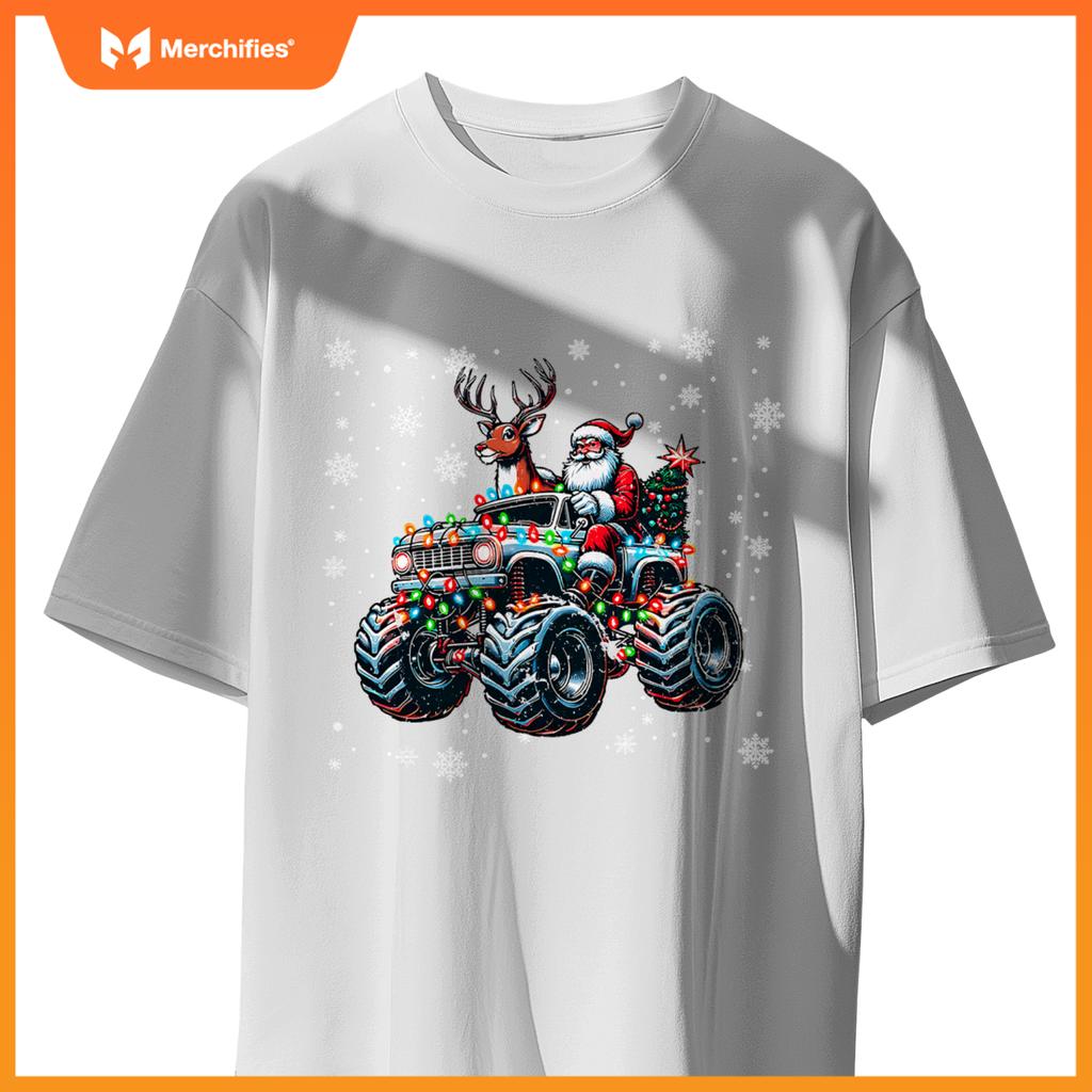 Christmas Santa Reindeer In Truck Xmas Lights Boys Youth T-Shirt