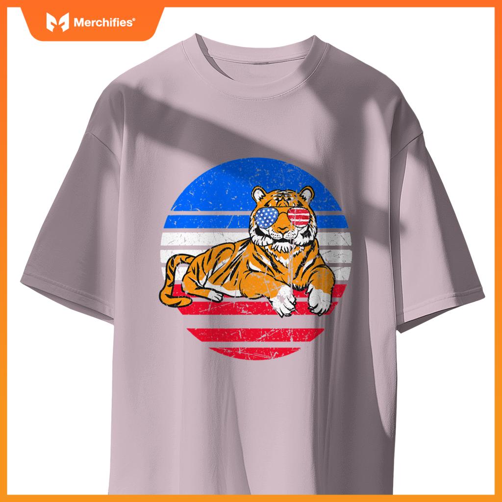 cool tiger patriotic american flag T-Shirt