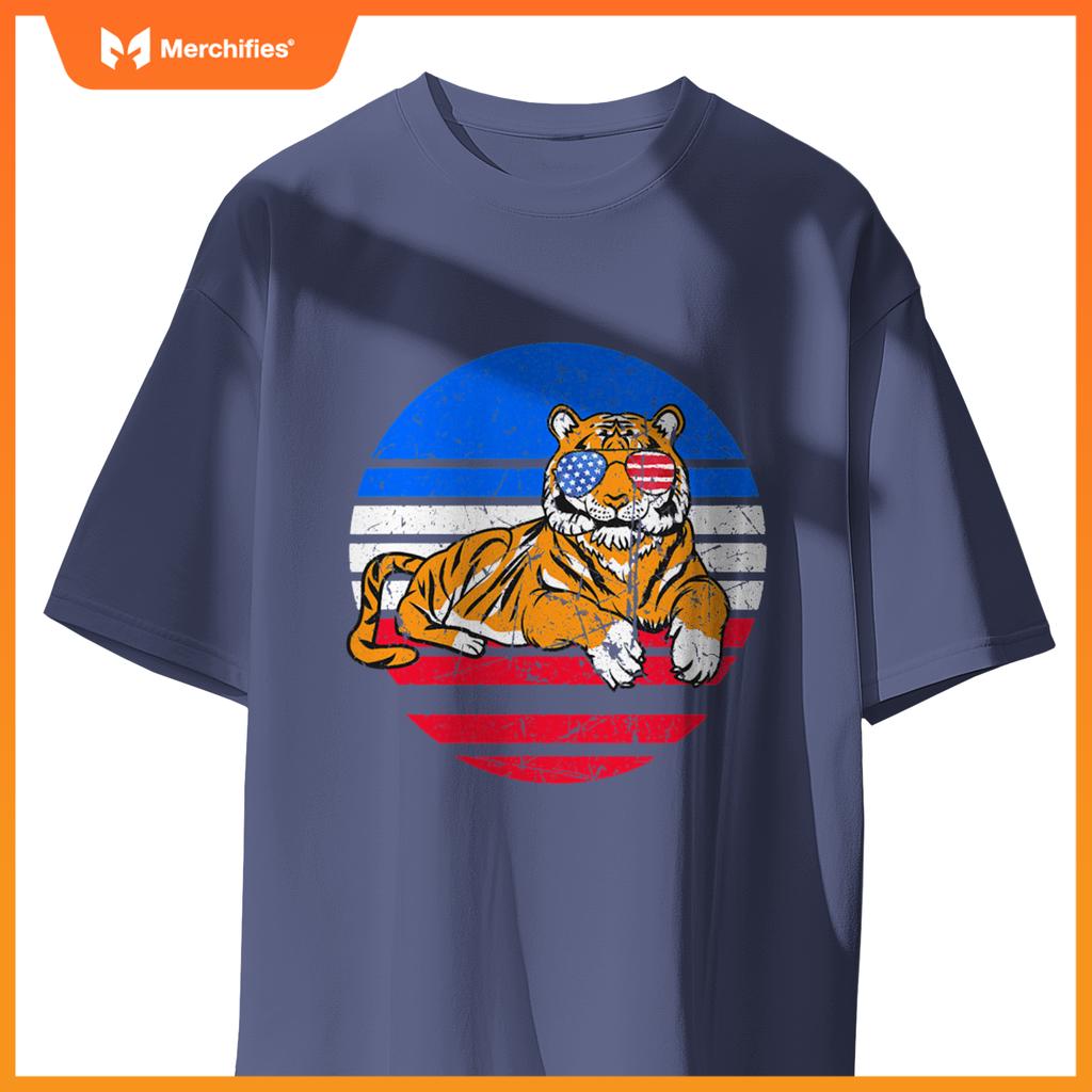 cool tiger patriotic american flag T-Shirt