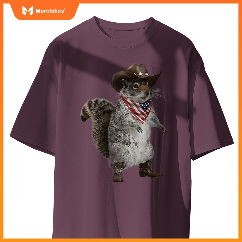 cowboy squirrel in patriotic out wildlife fun T-Shirt
