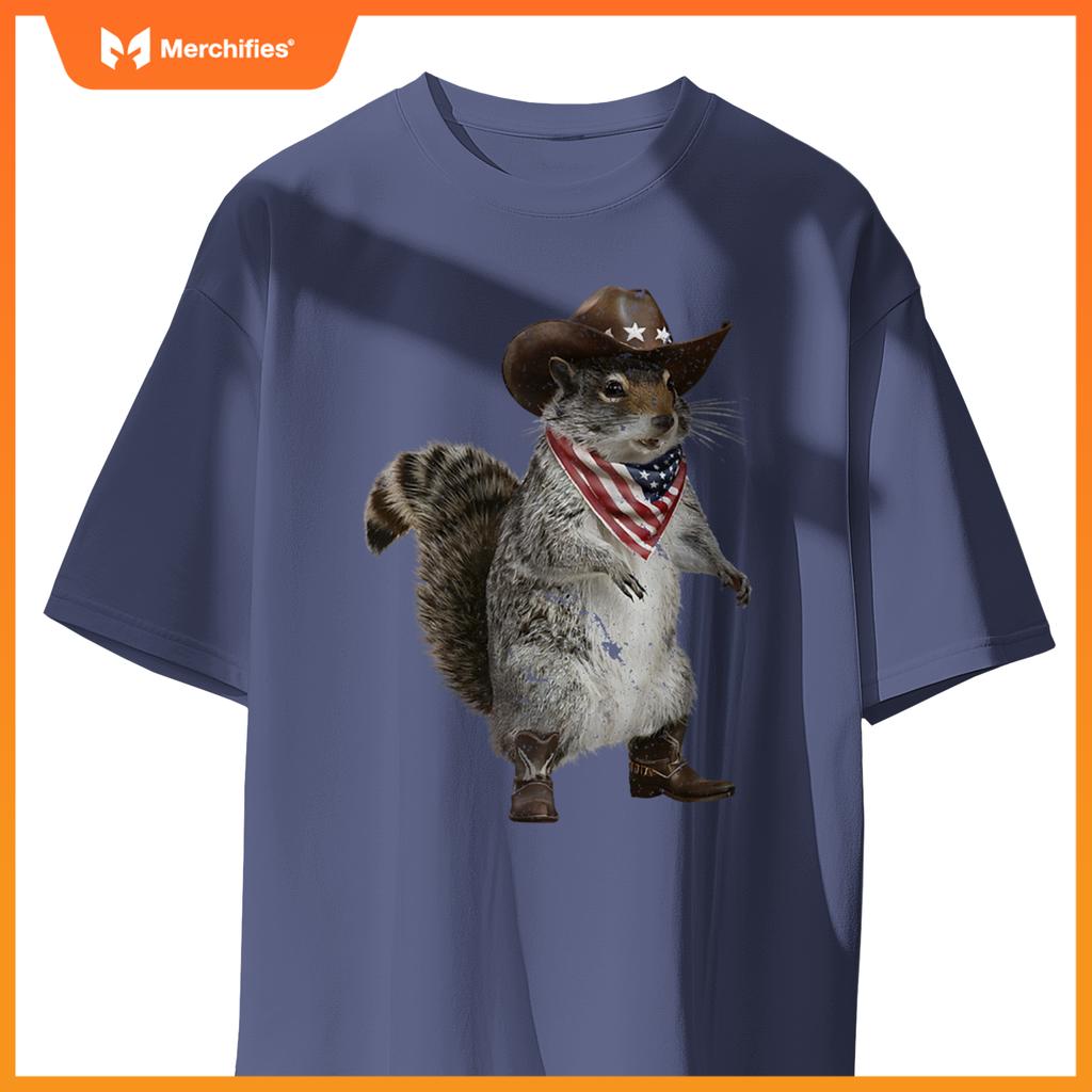 cowboy squirrel in patriotic out wildlife fun T-Shirt