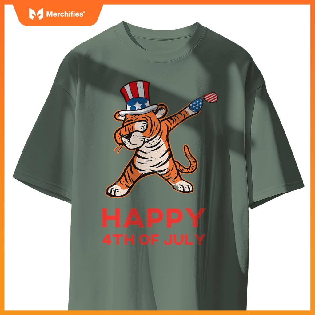 dabbing tiger  kids american patriotic july 4th usa T-Shirt