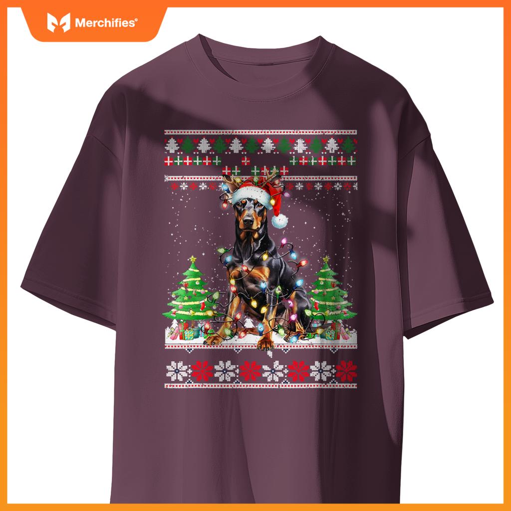 Doberman Dog Reindeer Christmas Lights T-Shirt