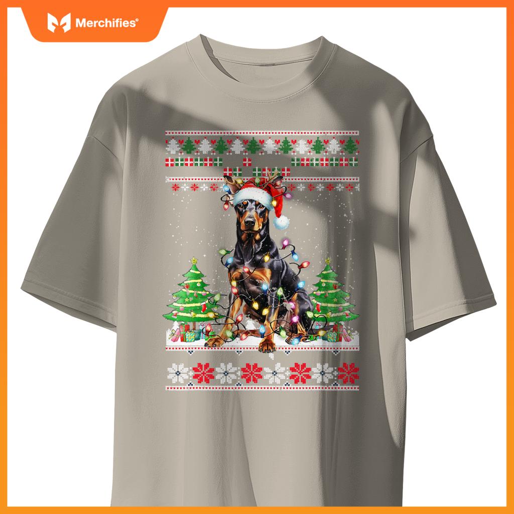 Doberman Dog Reindeer Christmas Lights T-Shirt