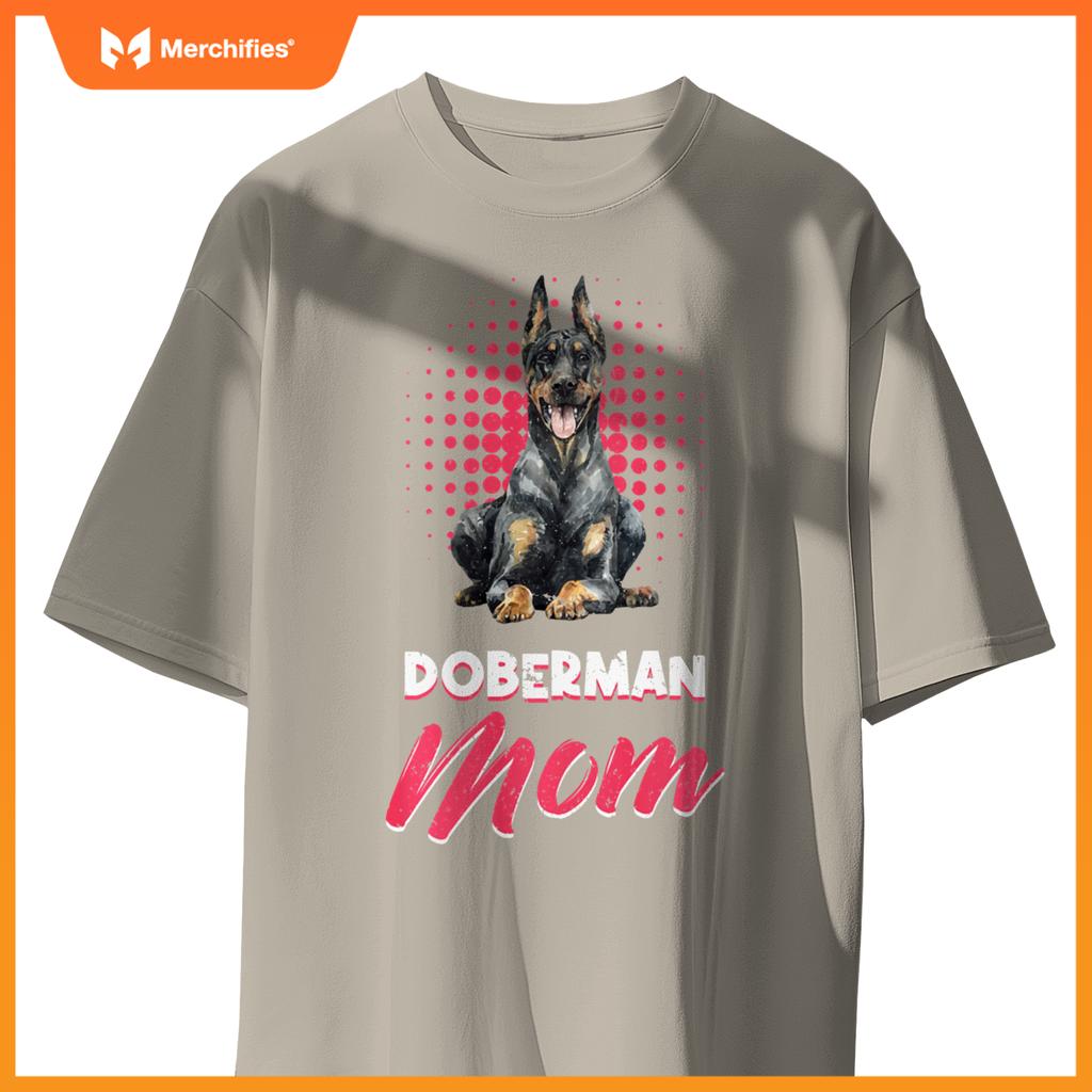 Doberman Mom Awesome Family Dogs Doberman Pinscher T-Shirt