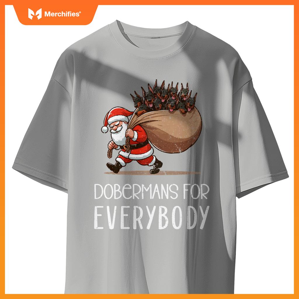 Doberman Pinscher Dog Mom Dad  Doberman Christmas Pullover T-Shirt