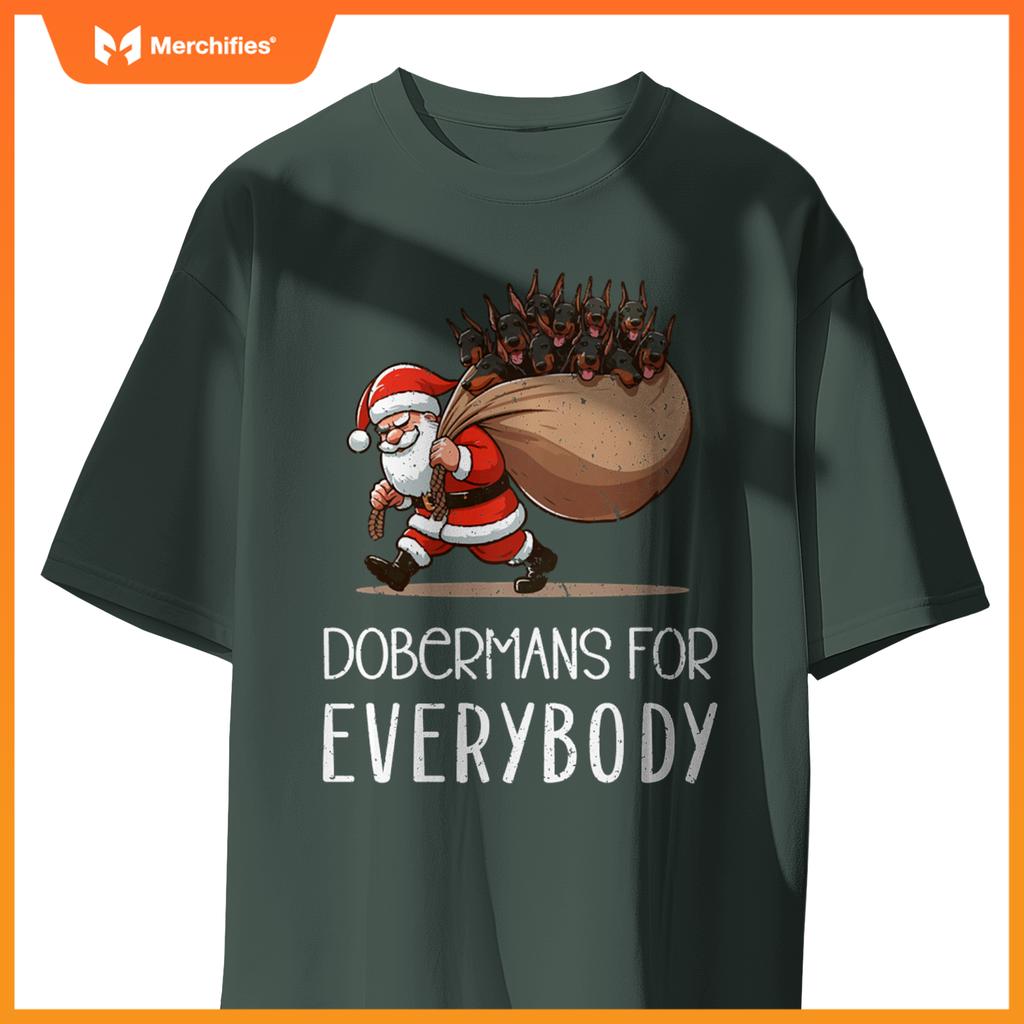 Doberman Pinscher Dog Mom Dad  Doberman Christmas Pullover T-Shirt