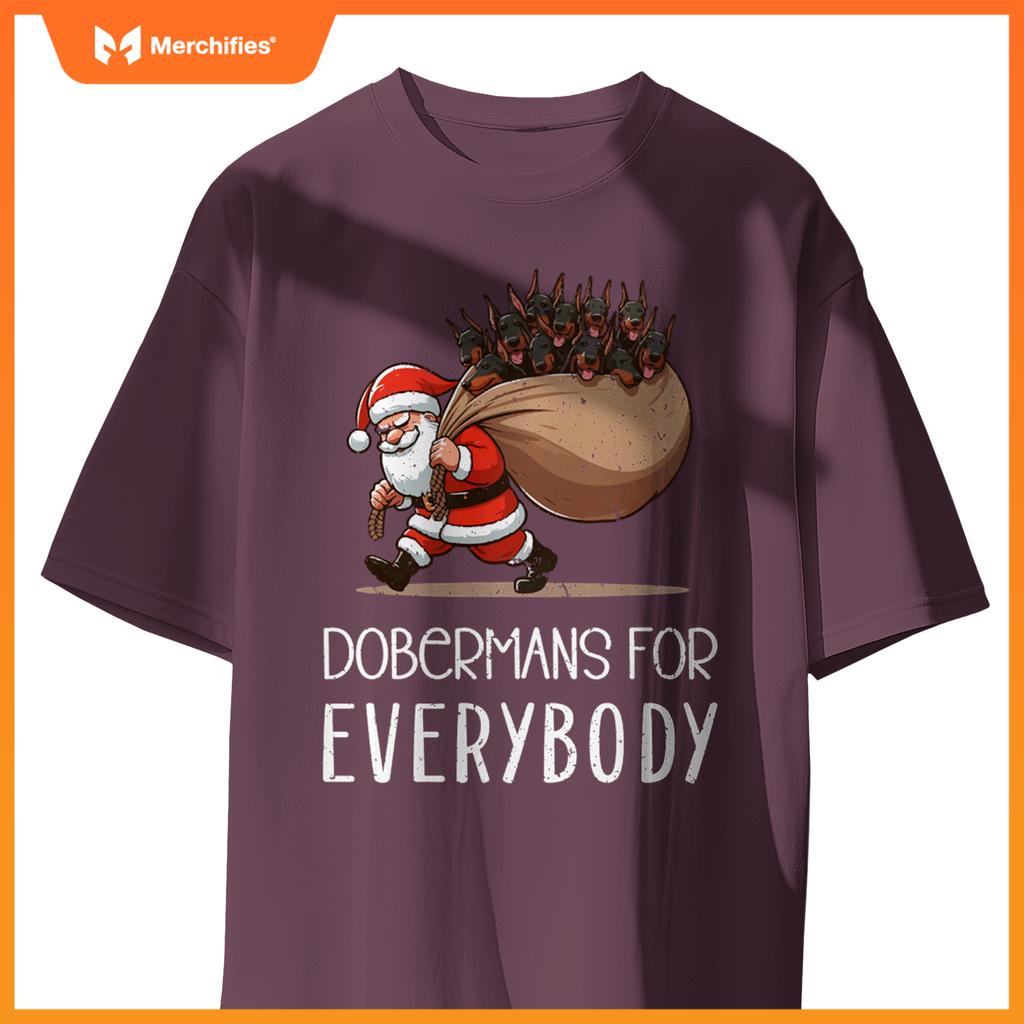 Doberman Pinscher Dog Mom Dad  Doberman Christmas Pullover T-Shirt