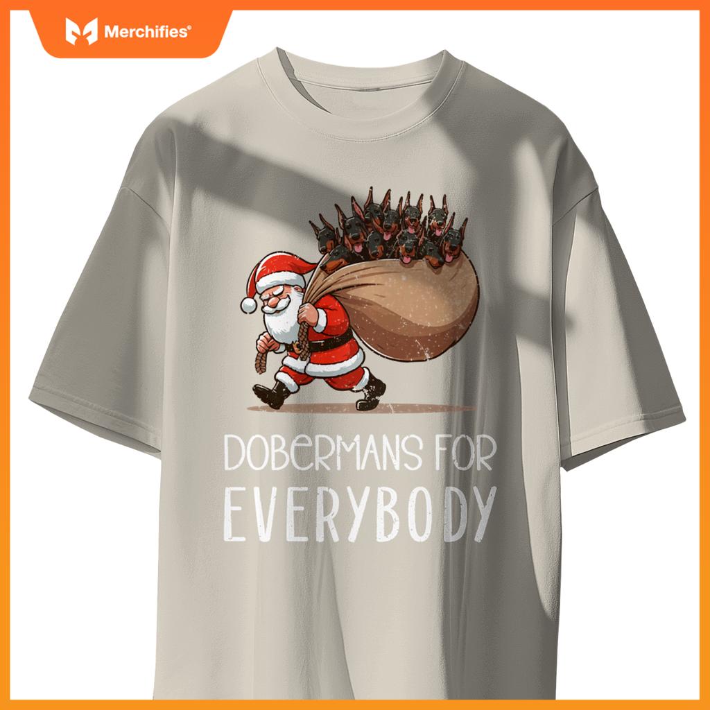 Doberman Pinscher Dog Mom Dad  Doberman Christmas Pullover T-Shirt